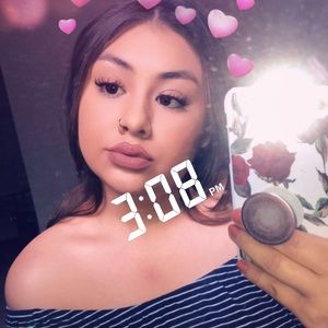 Meet your Posher, Dania